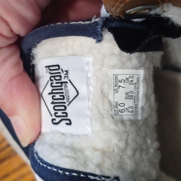 VANS OFF THE WALL UNISEX SNEAKERS - Picture 6 of 8